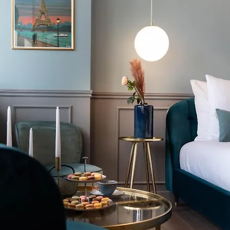 Romantic Gem - Eiffel Tower Apartment Paris