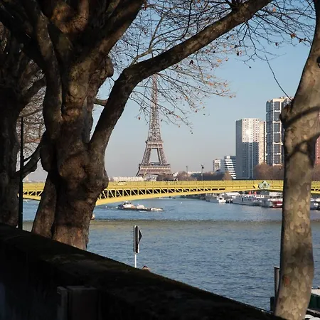 Apartment Romantic Gem - Eiffel Tower *